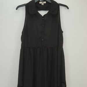 YA Los Angeles Black Flirty Top w/ Open Back M